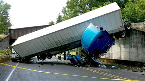 40 mph semi trailer crash